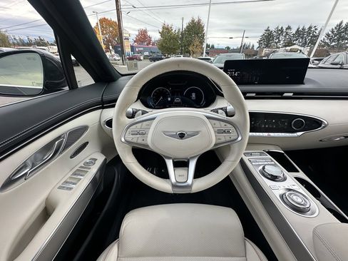 Used 2025 Genesis Electrified GV70 Advanced w/ Prestige Package image 14