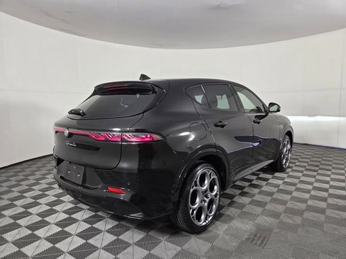 Used 2025 Alfa Romeo Tonale Veloce w/ Premium Package image 5