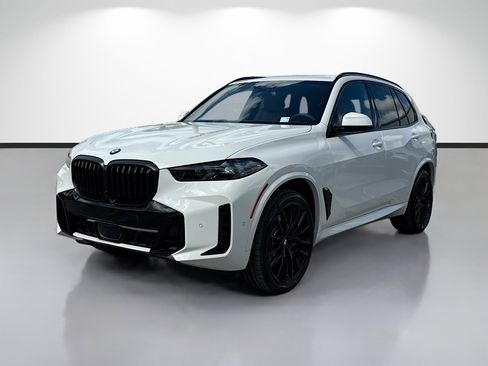 New 2026 BMW X5 xDrive40i w/ M Sport Package AWD/4WD image 7