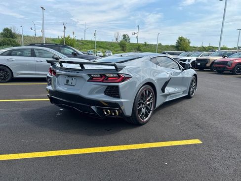 Used 2025 Chevrolet Corvette Stingray Preferred Cpe w/ Z51 Performance Package RWD image 6