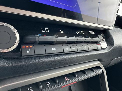 Used 2025 Toyota Tundra SR5 w/ SR5 Premium Package AWD/4WD image 25