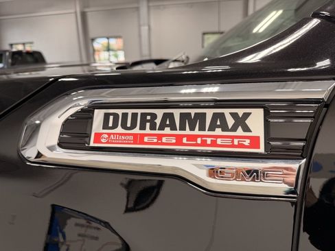 Used 2021 GMC Sierra 3500 Denali w/ Denali Black Diamond Edition image 27