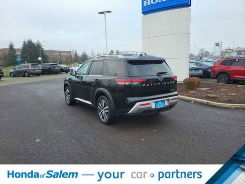 Used 2022 Nissan Pathfinder Platinum w/ Cargo Package image 29