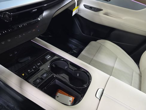 New 2026 Nissan Murano Platinum w/ Cargo Package AWD/4WD image 25