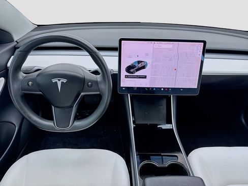 Used 2019 Tesla Model 3 Standard Range Plus image 15