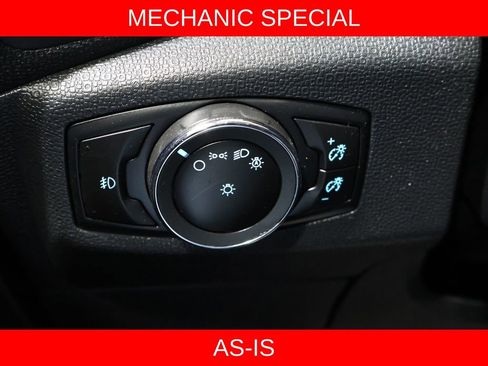 Used 2018 Ford EcoSport SE w/ SE Convenience Package image 31