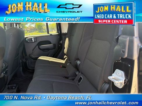 Used 2023 Jeep Gladiator Sport image 23