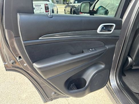 Used 2021 Jeep Grand Cherokee SRT AWD/4WD image 24