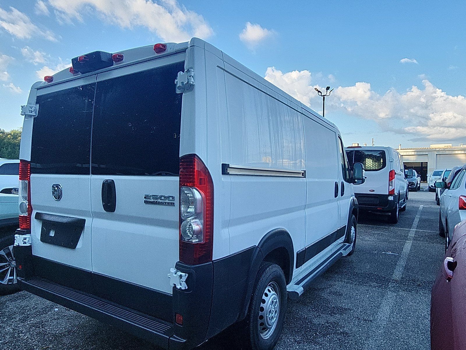 Used 2025 RAM ProMaster 2500 w/ U-Haul Equipment Group FWD image 5