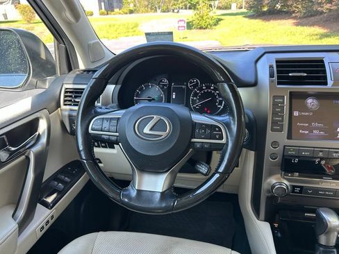Used 2020 Lexus GX 460 Premium AWD/4WD image 23