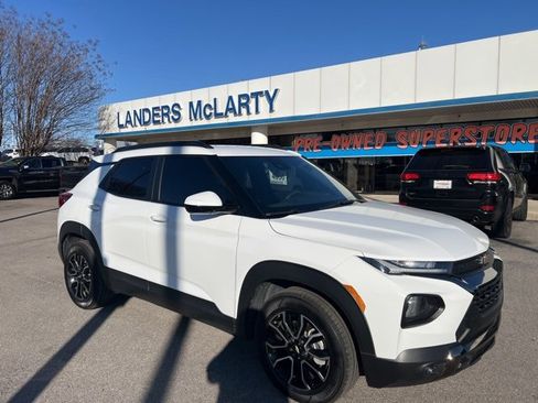 Used 2023 Chevrolet TrailBlazer ACTIV image 1