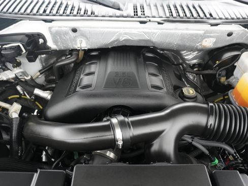 Used 2015 Ford Expedition Platinum image 33