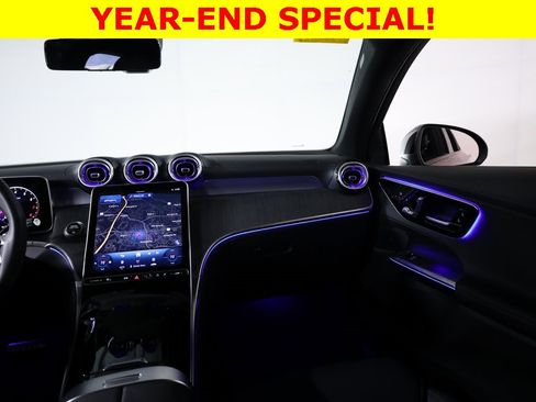 Used 2025 Mercedes-Benz GLC 300 4MATIC image 33