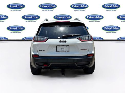 Used 2019 Jeep Cherokee Trailhawk AWD/4WD image 6