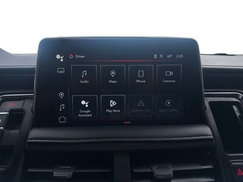 Used 2023 GMC Yukon XL SLT w/ SLT Premium Package image 27