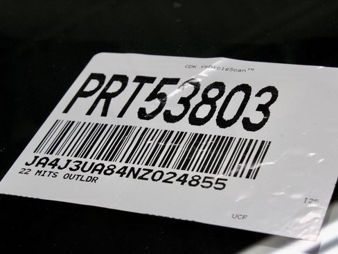 Used 2022 Mitsubishi Outlander SE image 35