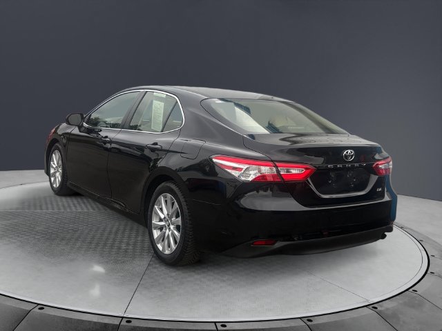 Used 2018 Toyota Camry LE w/ Convenience Package FWD image 3