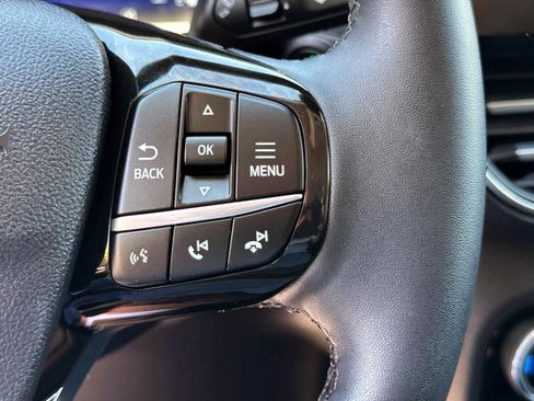 Used 2022 Ford Escape Titanium image 21