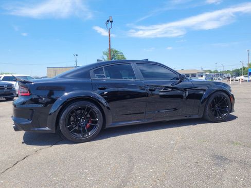 Used 2019 Dodge Charger Scat Pack w/ Plus Group RWD image 31