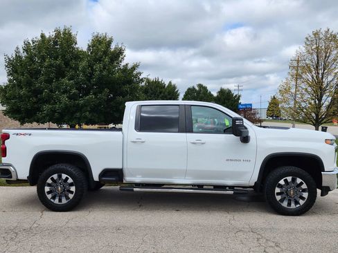 Used 2021 Chevrolet Silverado 2500 LT w/ All Star Edition image 8