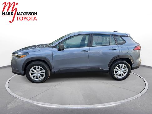 Used 2026 Toyota Corolla Cross L image 12