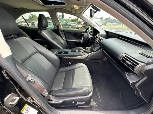 Used 2014 Lexus IS 250 w/ Navigation Package RWD image 13