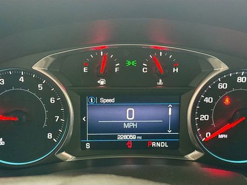 Used 2019 Chevrolet Equinox LT image 13