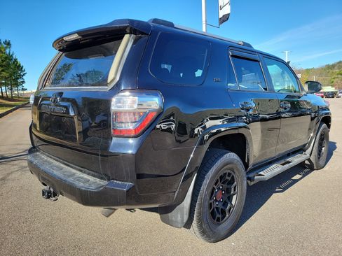 Used 2023 Toyota 4Runner SR5 image 22