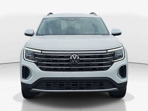 Used 2024 Volkswagen Atlas SE FWD image 12