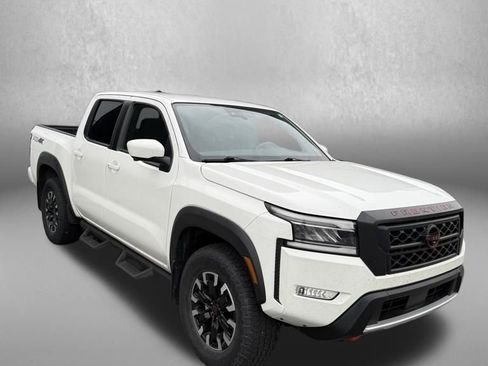 Used 2022 Nissan Frontier PRO-4X AWD/4WD image 6