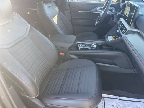 New 2026 Ford Explorer ST-Line AWD/4WD image 31