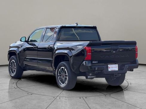 Certified 2025 Toyota Tacoma TRD Sport AWD/4WD image 4