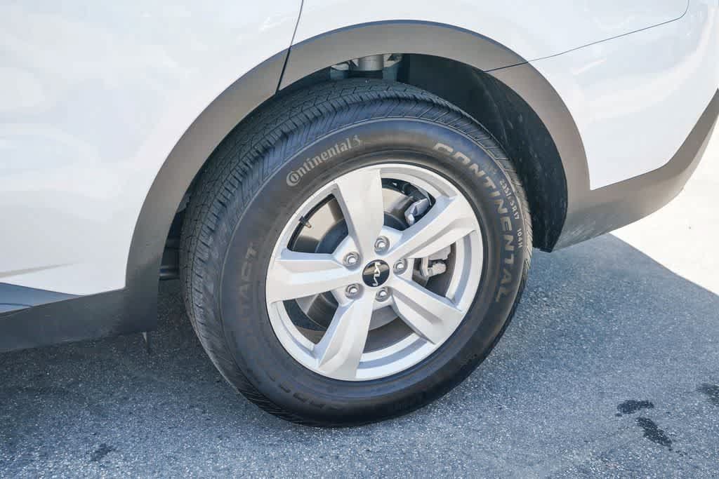 Used 2026 Kia Sorento LX FWD image 9