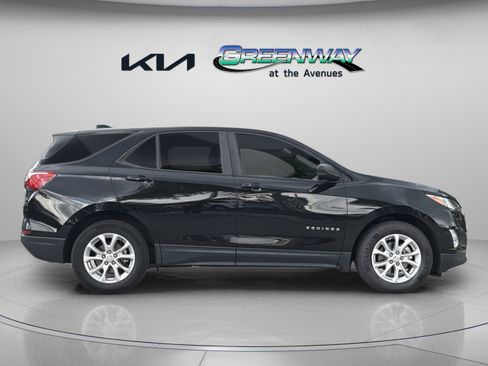 Used 2021 Chevrolet Equinox LS w/ LS Convenience Package FWD image 7
