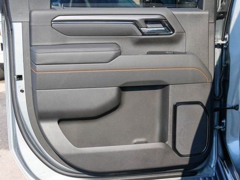 New 2026 GMC Sierra 2500 AT4 w/ AT4 Premium Plus Package AWD/4WD image 17