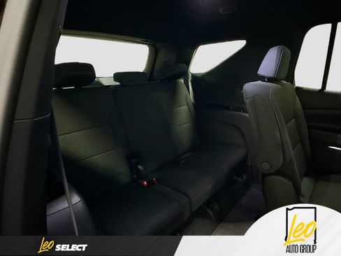 Used 2026 Chevrolet Traverse LT w/ LPO, Floor Liner Package FWD image 30