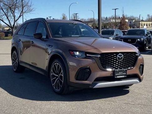 Certified 2025 MAZDA CX-70 Plug-In Hybrid w/ Premium Plus image 8