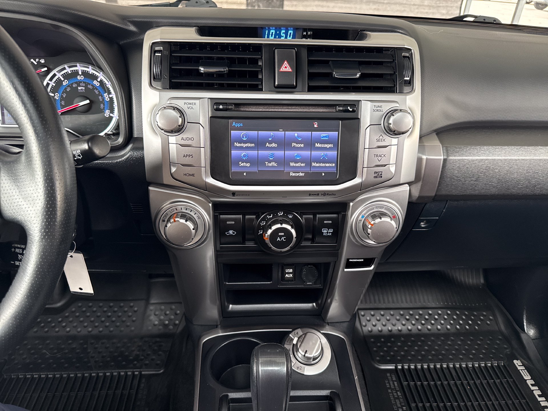 Used 2018 Toyota 4Runner SR5 Premium AWD/4WD image 11