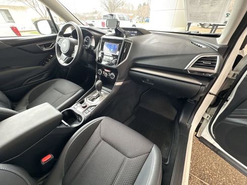 Used 2019 Subaru Forester Premium image 29