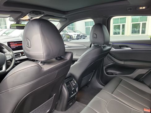 Certified 2024 BMW X4 xDrive30i w/ Premium Package AWD/4WD image 16