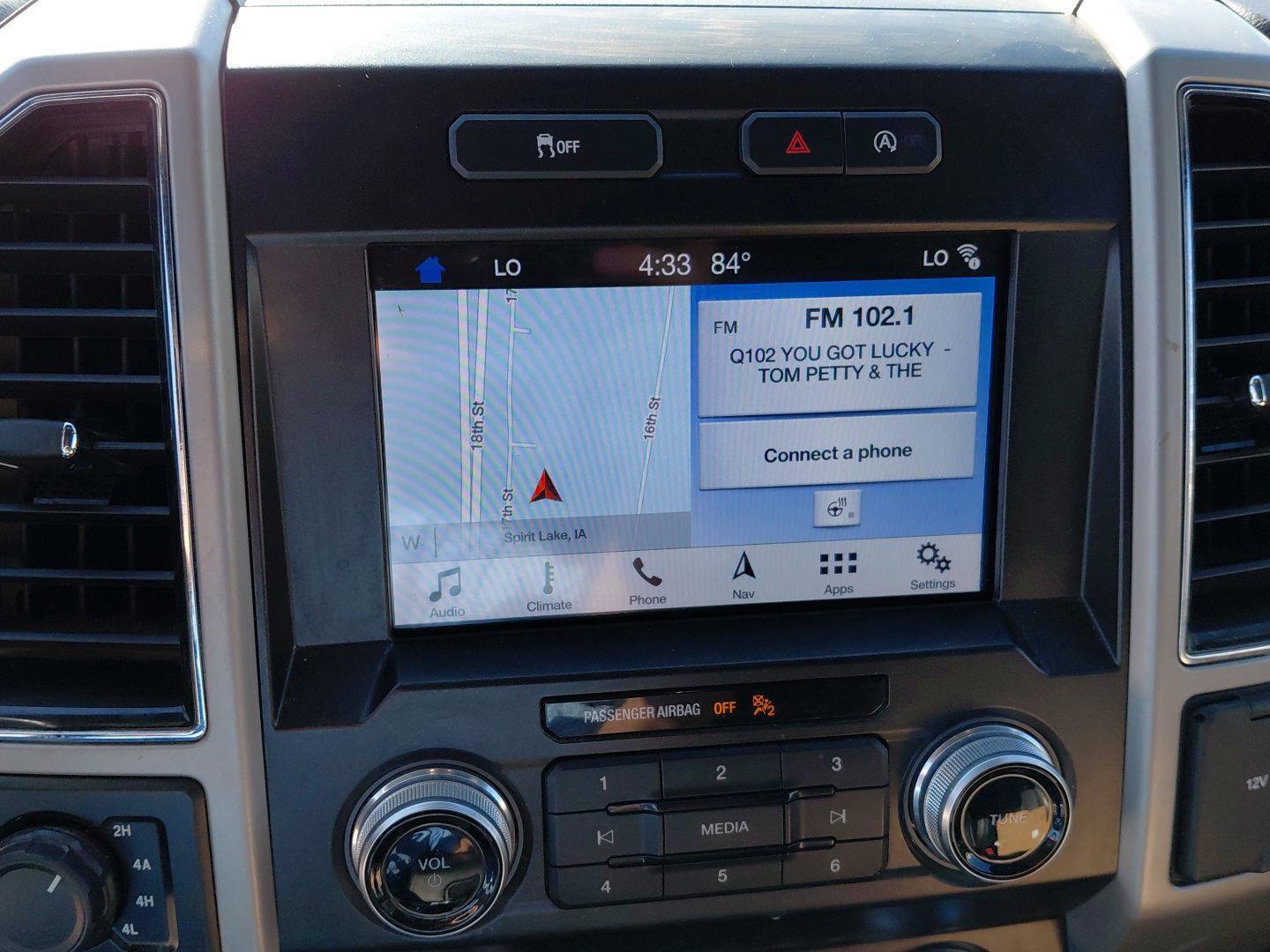 Used 2019 Ford F150 Lariat w/ Equipment Group 502A Luxury AWD/4WD image 10