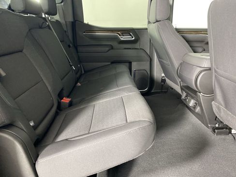Used 2025 GMC Sierra 1500 Elevation image 26
