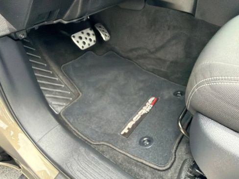 Used 2025 Toyota Tacoma TRD Sport RWD image 48