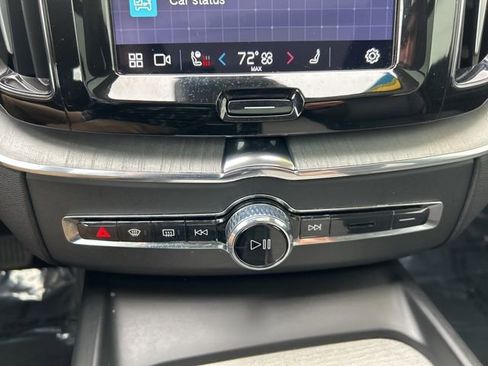 Certified 2025 Volvo XC60 B5 Plus AWD/4WD image 24