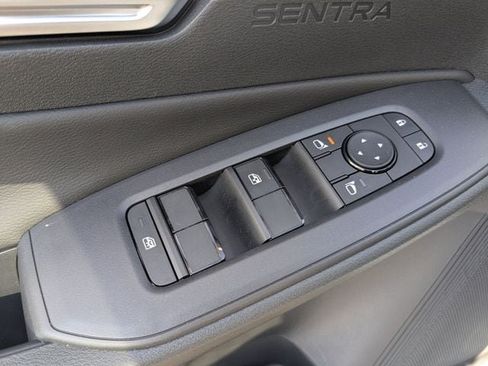 Used 2026 Nissan Sentra SV w/ SV Convenience Package FWD image 14