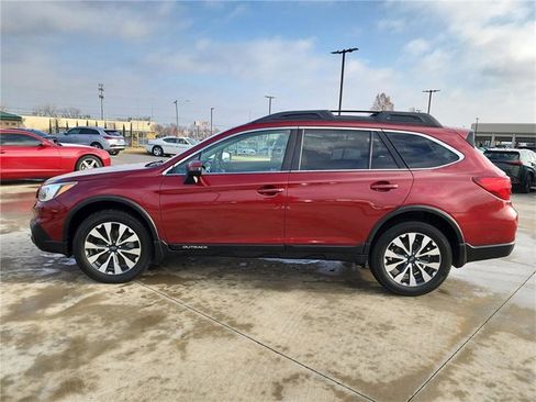 Used 2015 Subaru Outback 2.5i Limited image 4
