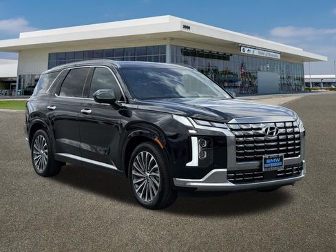 Used 2025 Hyundai Palisade Calligraphy AWD/4WD image 2