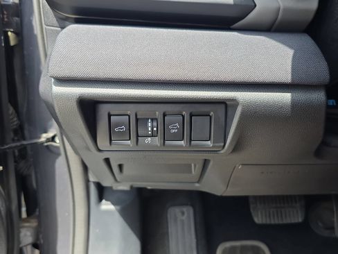 Used 2023 Subaru Outback Premium AWD/4WD image 22
