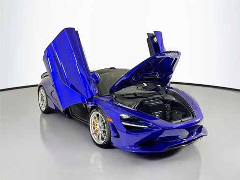 Used 2024 McLaren 750S Spider image 27
