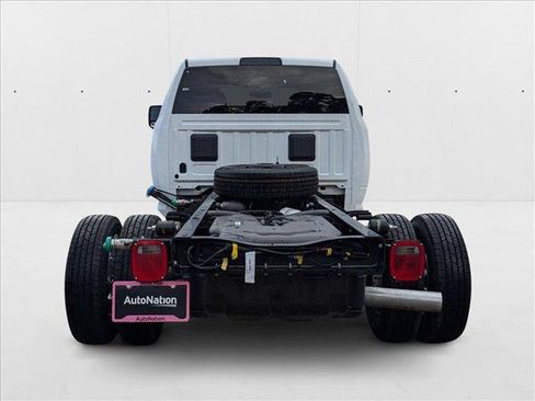 New 2025 RAM 3500 Tradesman w/ Chrome Appearance Group AWD/4WD image 6